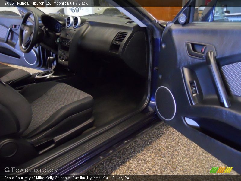 Moonlit Blue / Black 2005 Hyundai Tiburon GS