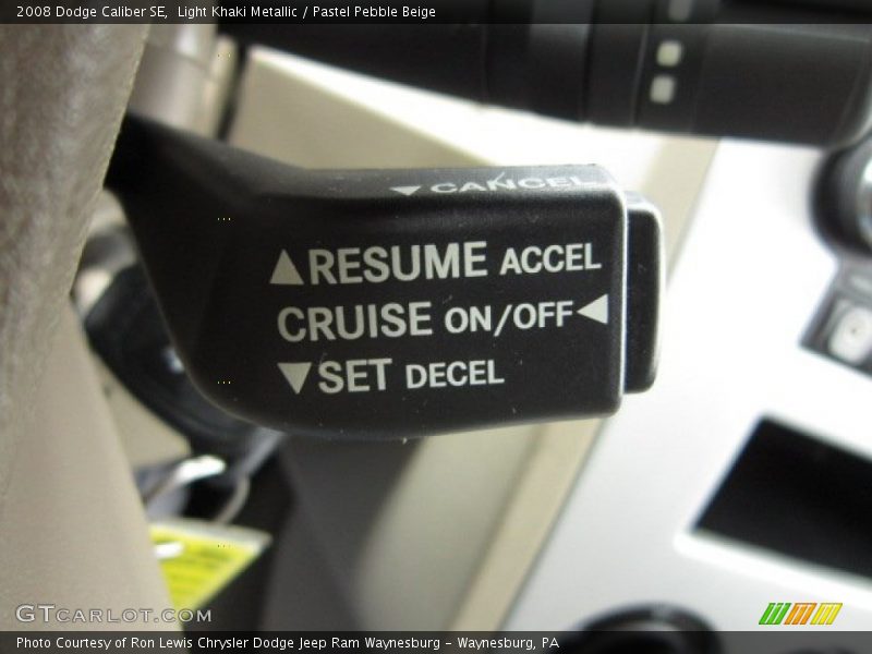 Light Khaki Metallic / Pastel Pebble Beige 2008 Dodge Caliber SE