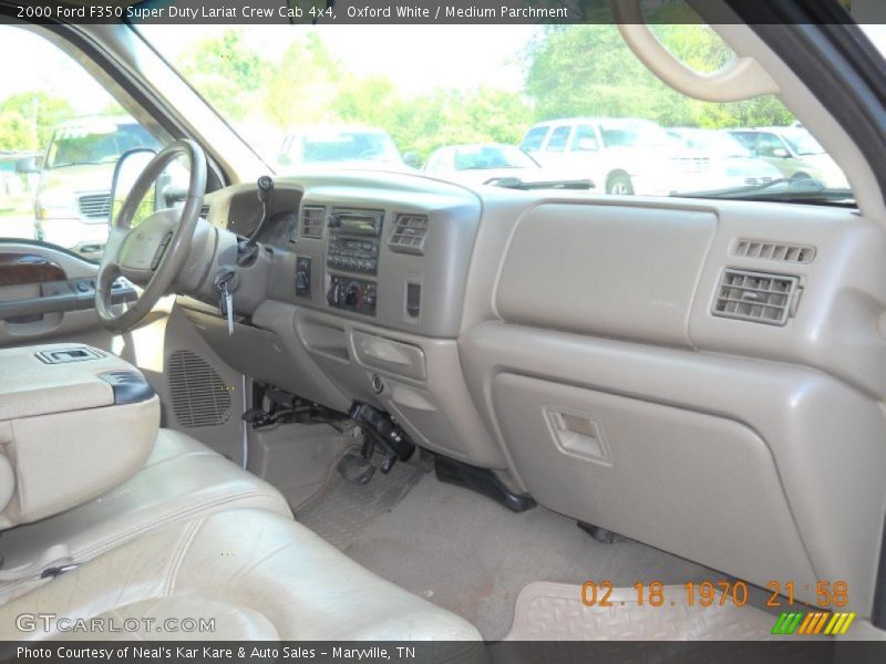 Oxford White / Medium Parchment 2000 Ford F350 Super Duty Lariat Crew Cab 4x4