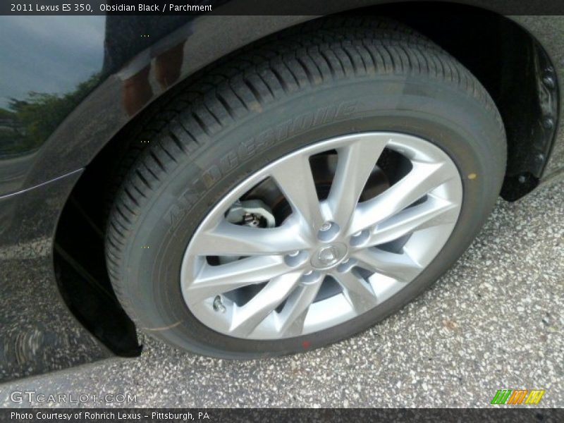 Obsidian Black / Parchment 2011 Lexus ES 350