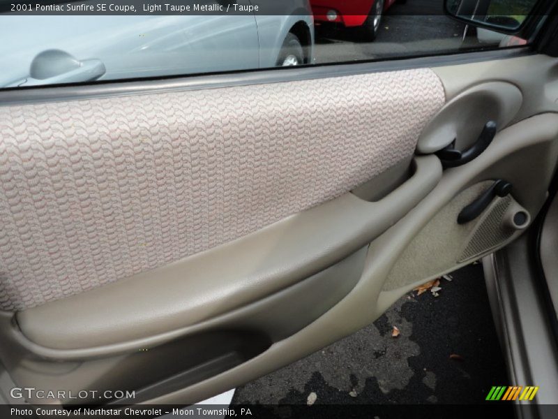 Light Taupe Metallic / Taupe 2001 Pontiac Sunfire SE Coupe