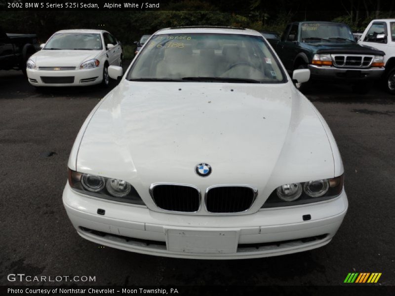 Alpine White / Sand 2002 BMW 5 Series 525i Sedan