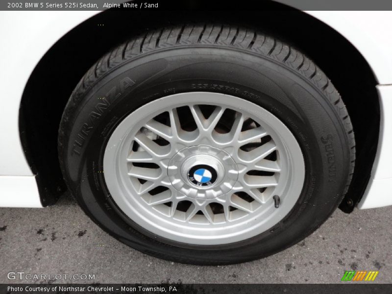 Alpine White / Sand 2002 BMW 5 Series 525i Sedan