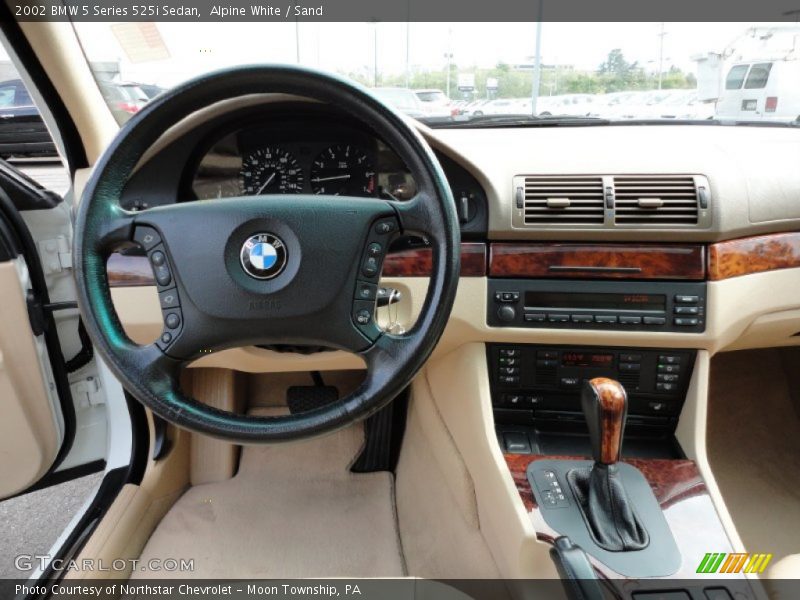 Alpine White / Sand 2002 BMW 5 Series 525i Sedan