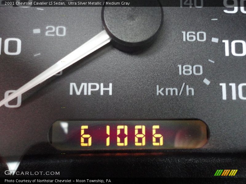 Ultra Silver Metallic / Medium Gray 2001 Chevrolet Cavalier LS Sedan