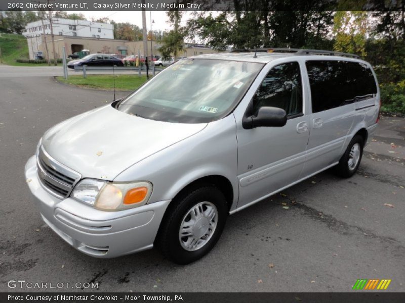 Front 3/4 View of 2002 Venture LT