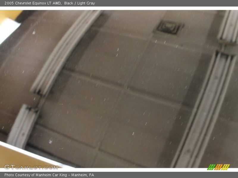 Black / Light Gray 2005 Chevrolet Equinox LT AWD