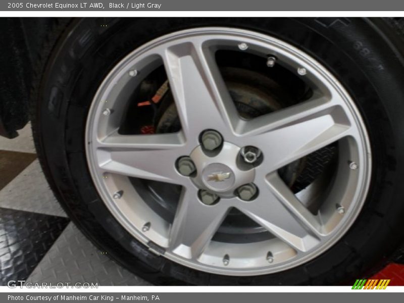 Black / Light Gray 2005 Chevrolet Equinox LT AWD