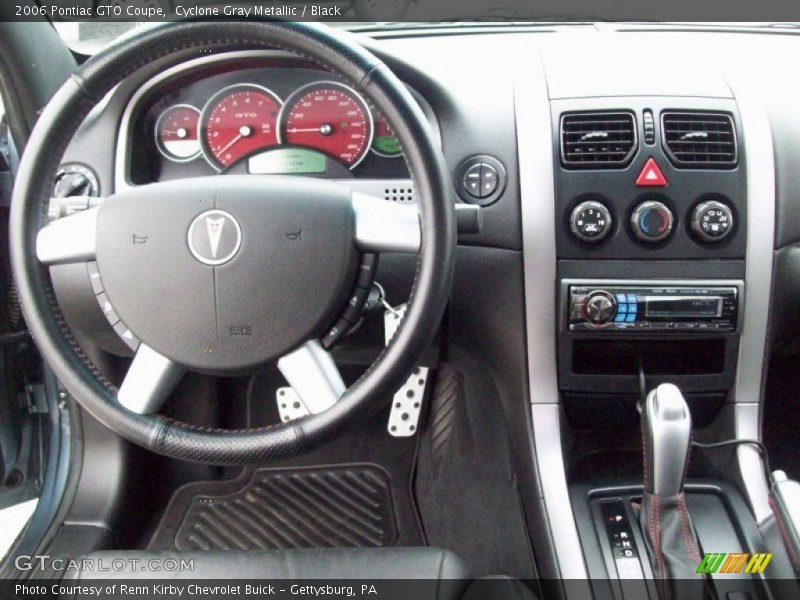 Dashboard of 2006 GTO Coupe