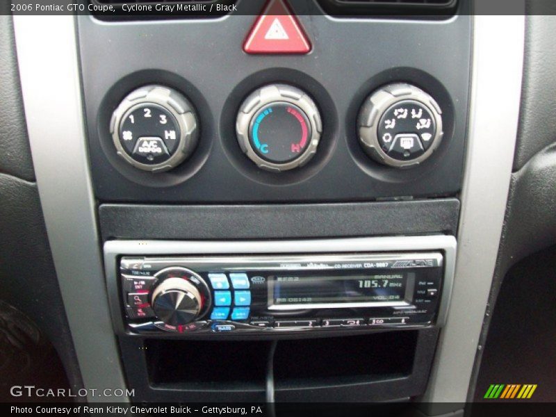 Controls of 2006 GTO Coupe