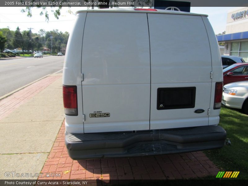 Oxford White / Medium Flint 2005 Ford E Series Van E250 Commercial