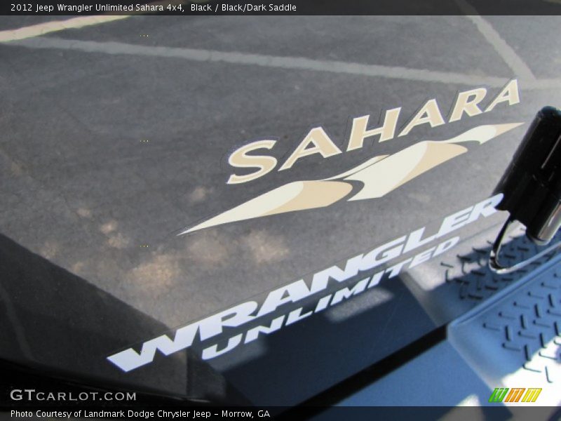 Black / Black/Dark Saddle 2012 Jeep Wrangler Unlimited Sahara 4x4