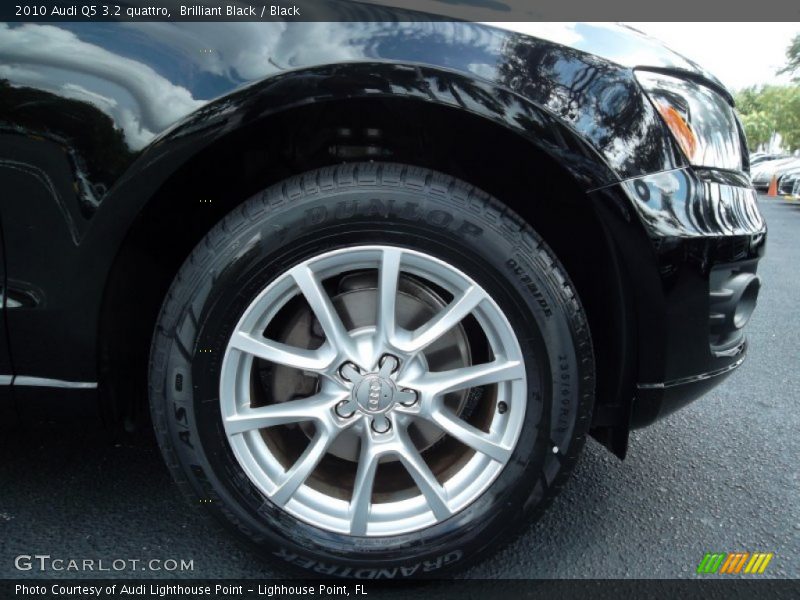 Brilliant Black / Black 2010 Audi Q5 3.2 quattro