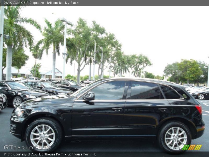 Brilliant Black / Black 2010 Audi Q5 3.2 quattro
