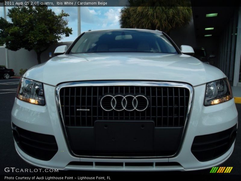 Ibis White / Cardamom Beige 2011 Audi Q5 2.0T quattro