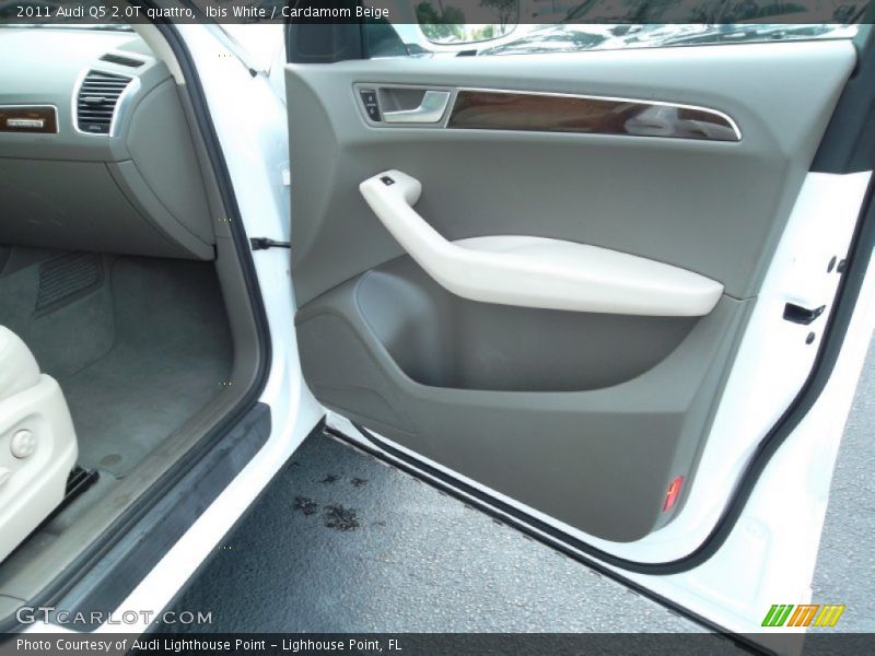Door Panel of 2011 Q5 2.0T quattro