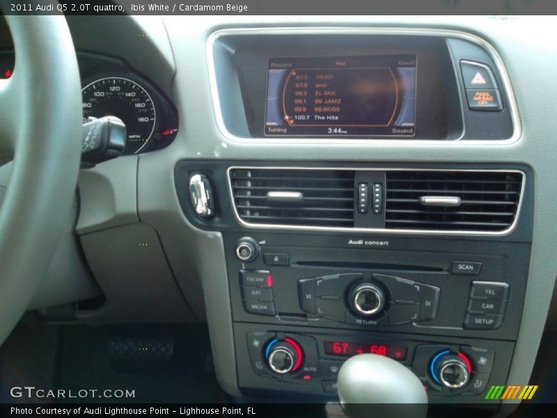 Ibis White / Cardamom Beige 2011 Audi Q5 2.0T quattro