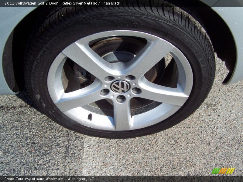 Reflex Silver Metallic / Titan Black 2011 Volkswagen Golf 2 Door