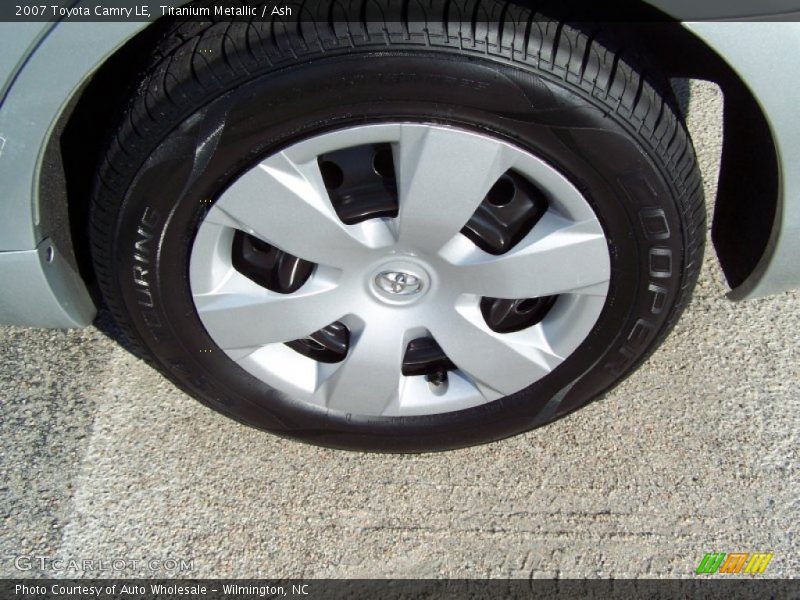 Titanium Metallic / Ash 2007 Toyota Camry LE