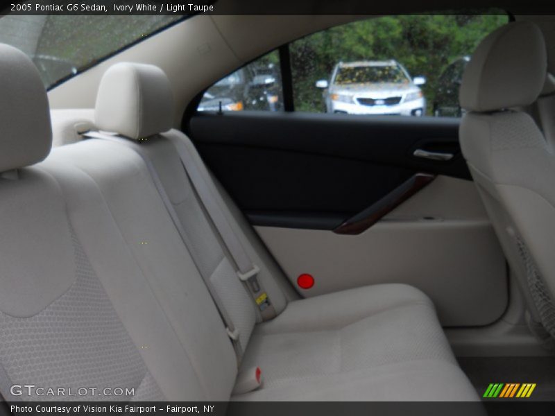 Ivory White / Light Taupe 2005 Pontiac G6 Sedan