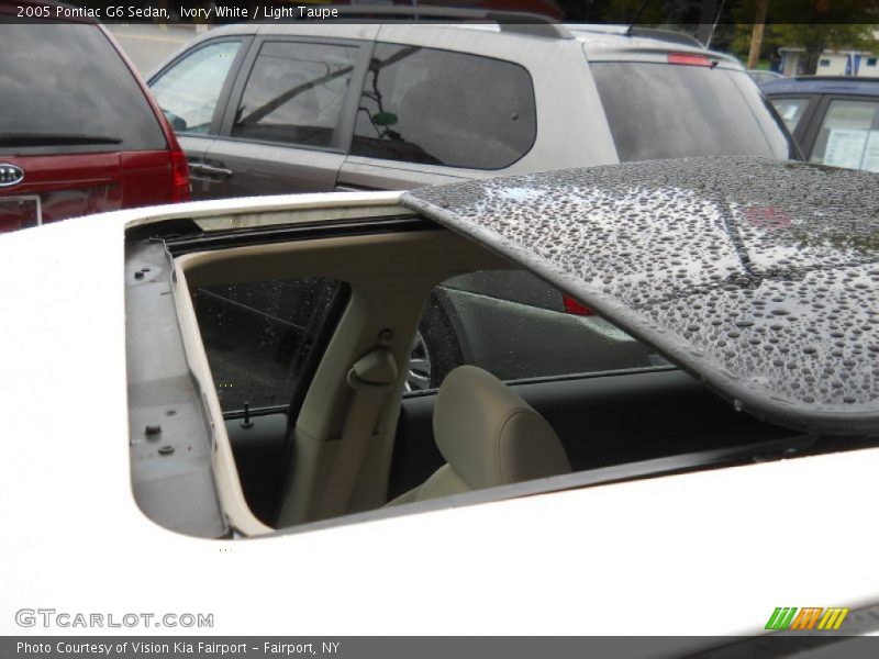 Ivory White / Light Taupe 2005 Pontiac G6 Sedan