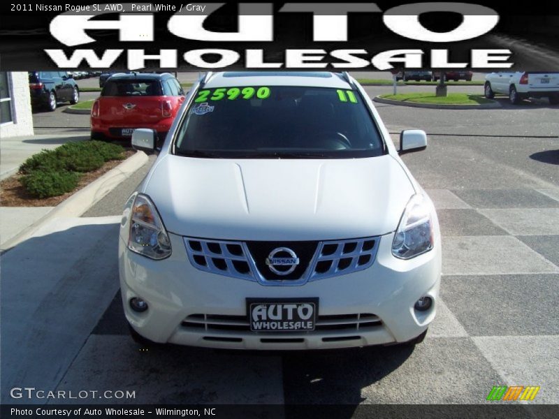 Pearl White / Gray 2011 Nissan Rogue SL AWD