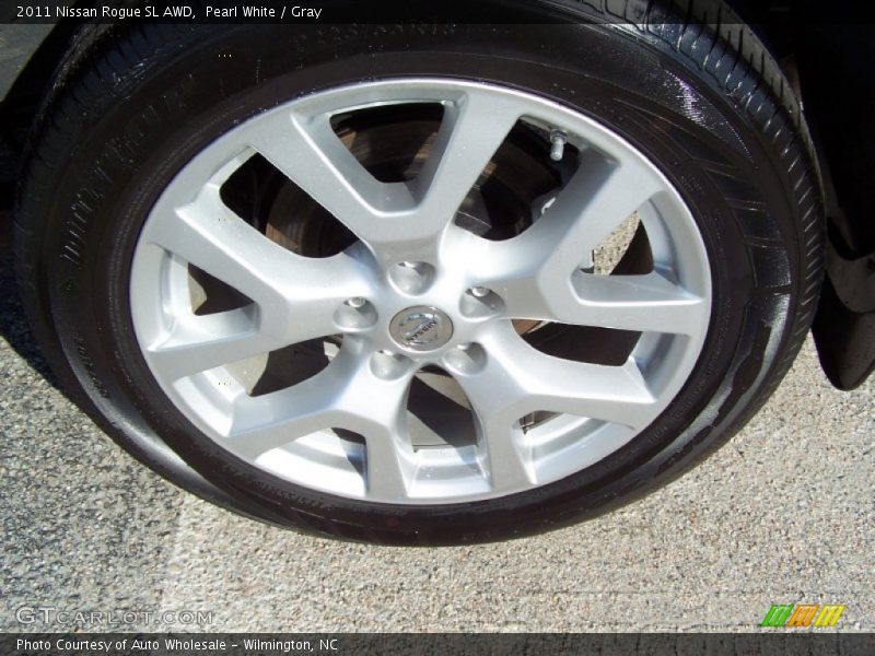 Pearl White / Gray 2011 Nissan Rogue SL AWD