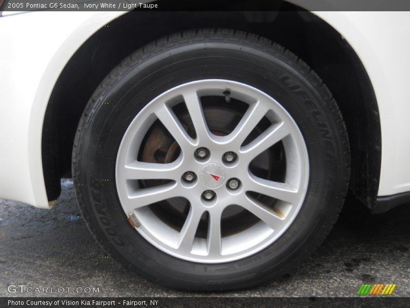 Ivory White / Light Taupe 2005 Pontiac G6 Sedan