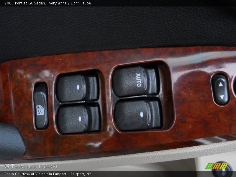 Ivory White / Light Taupe 2005 Pontiac G6 Sedan