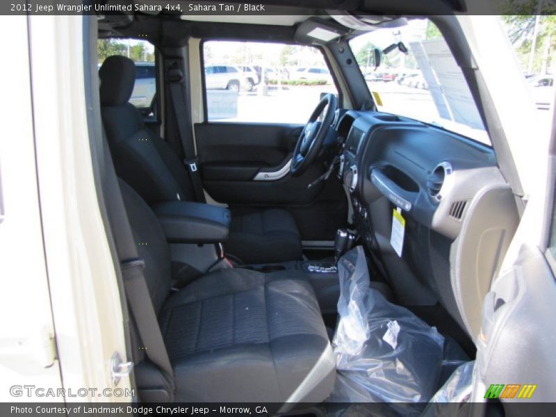 Sahara Tan / Black 2012 Jeep Wrangler Unlimited Sahara 4x4