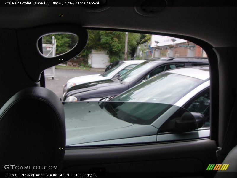 Black / Gray/Dark Charcoal 2004 Chevrolet Tahoe LT