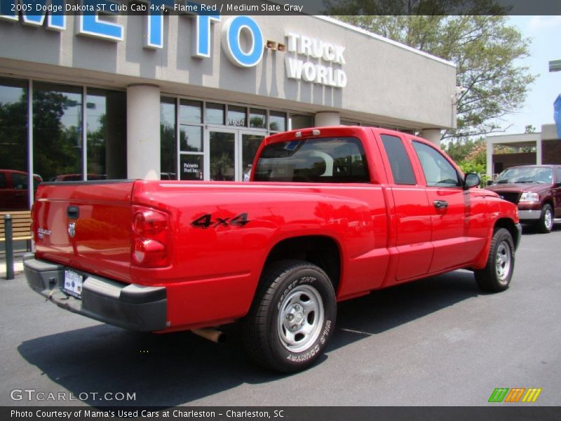 Flame Red / Medium Slate Gray 2005 Dodge Dakota ST Club Cab 4x4