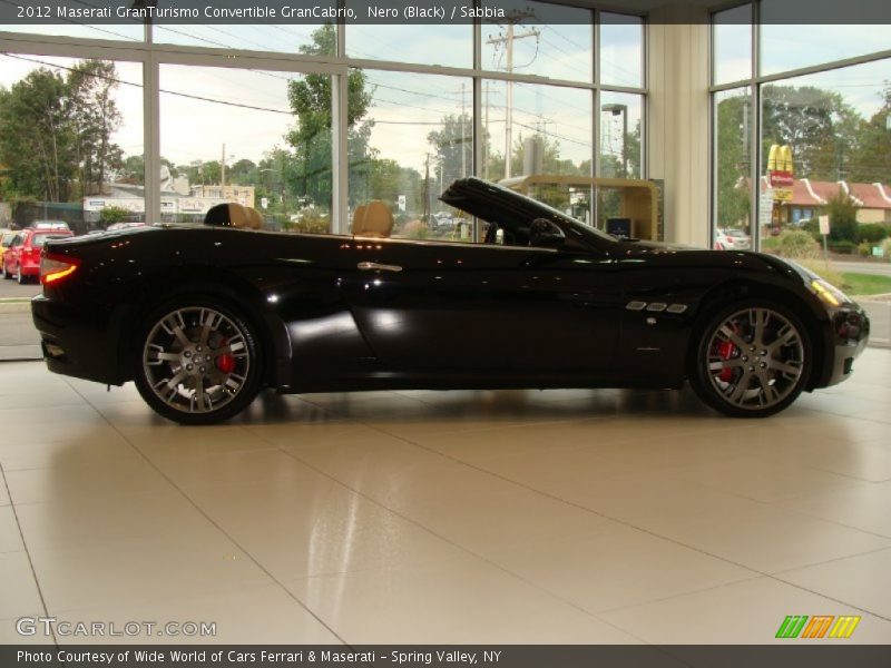 Nero (Black) / Sabbia 2012 Maserati GranTurismo Convertible GranCabrio