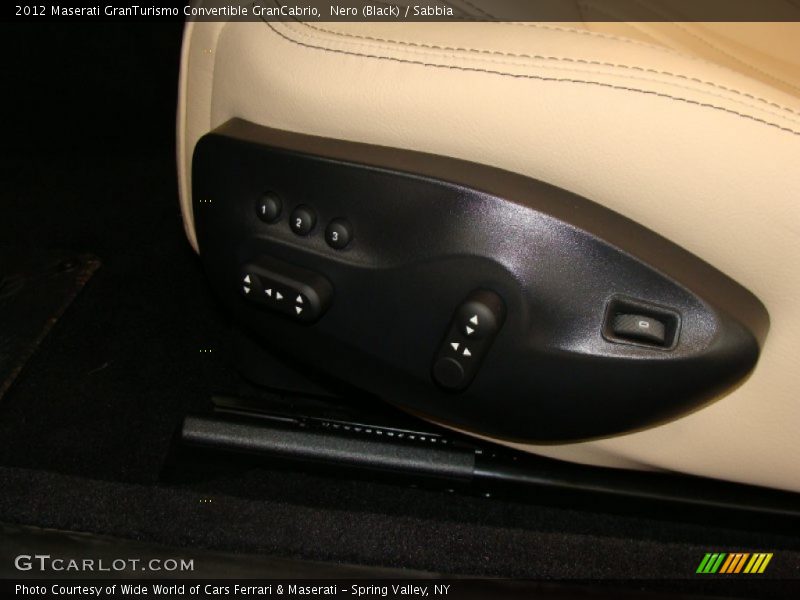 Controls of 2012 GranTurismo Convertible GranCabrio