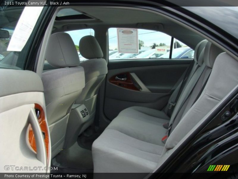 Black / Ash 2011 Toyota Camry XLE