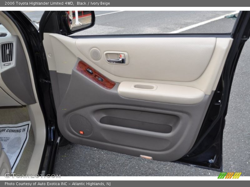 Black / Ivory Beige 2006 Toyota Highlander Limited 4WD