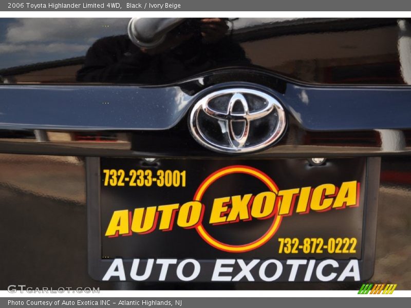 Black / Ivory Beige 2006 Toyota Highlander Limited 4WD
