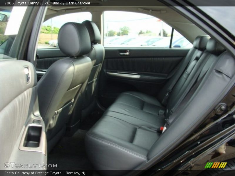 Black / Dark Charcoal 2006 Toyota Camry SE V6
