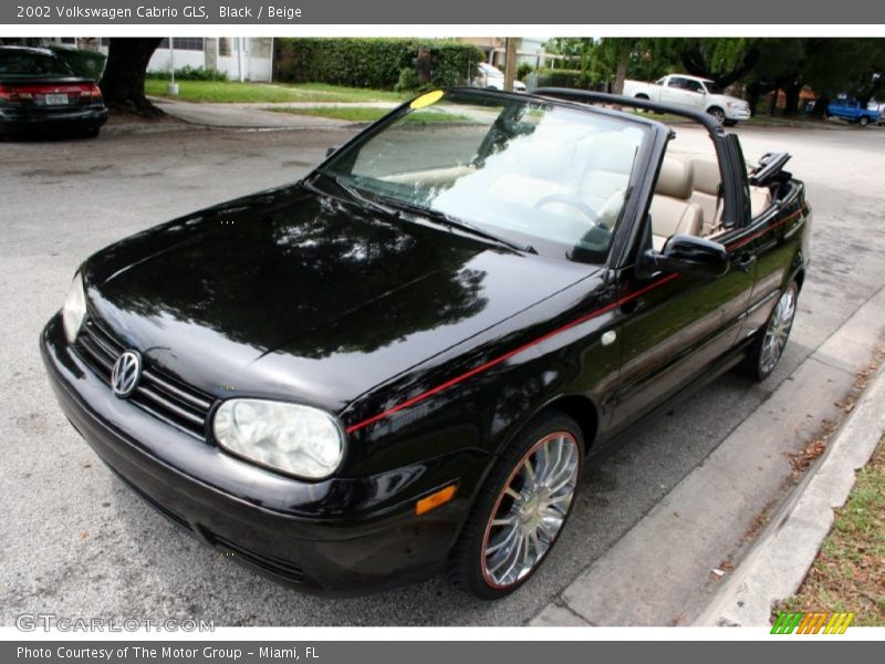 Black / Beige 2002 Volkswagen Cabrio GLS