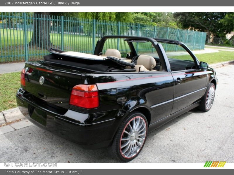Black / Beige 2002 Volkswagen Cabrio GLS