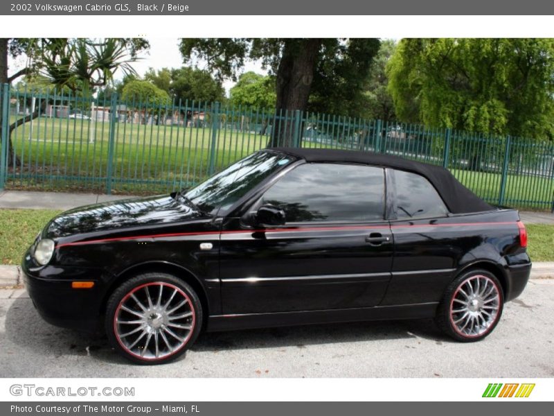 Black / Beige 2002 Volkswagen Cabrio GLS