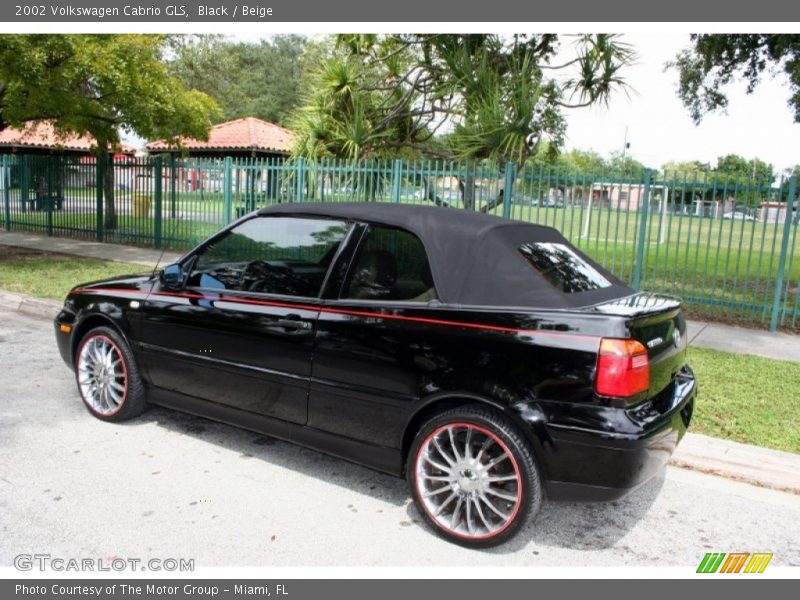 Black / Beige 2002 Volkswagen Cabrio GLS
