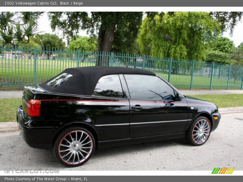 Black / Beige 2002 Volkswagen Cabrio GLS