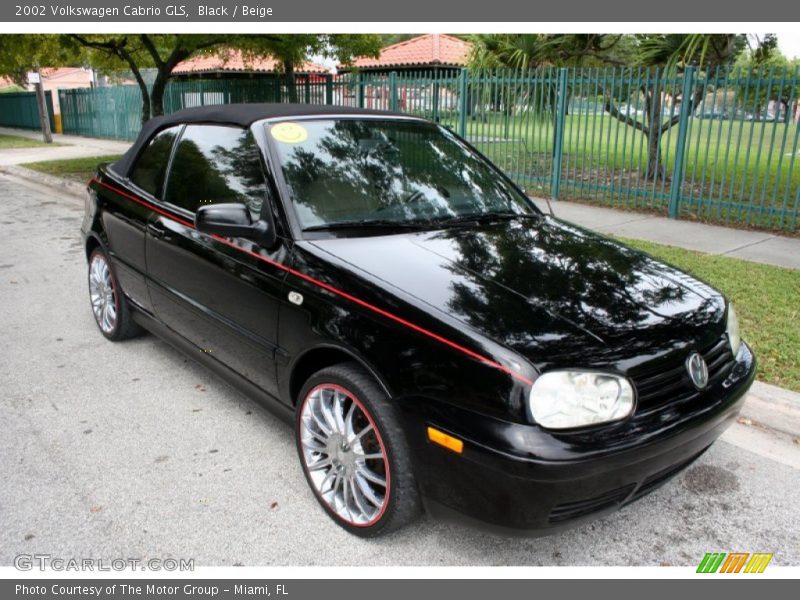 Black / Beige 2002 Volkswagen Cabrio GLS