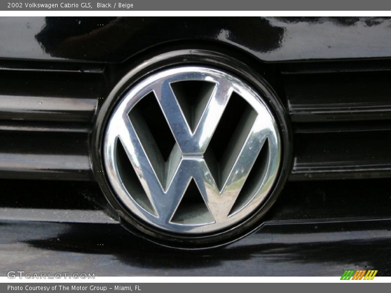 Black / Beige 2002 Volkswagen Cabrio GLS