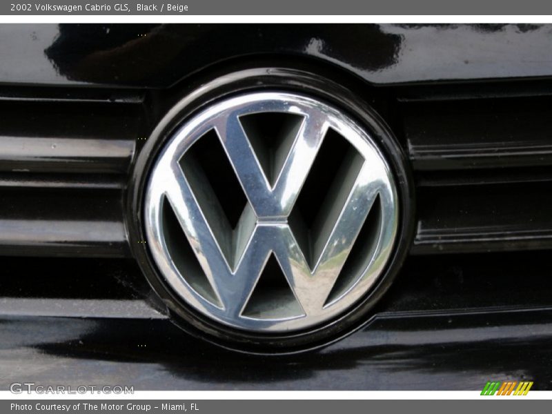 Black / Beige 2002 Volkswagen Cabrio GLS