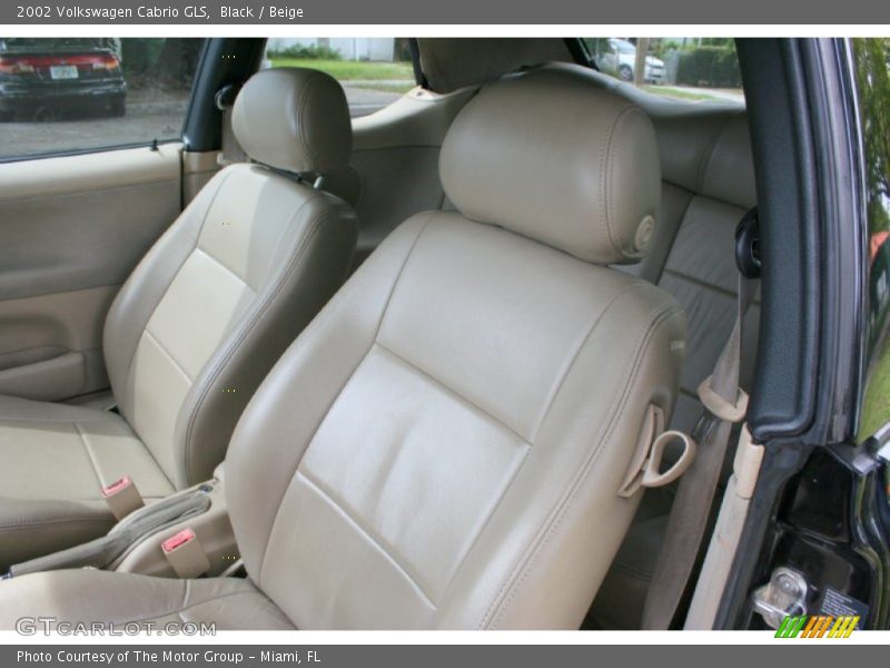 Black / Beige 2002 Volkswagen Cabrio GLS