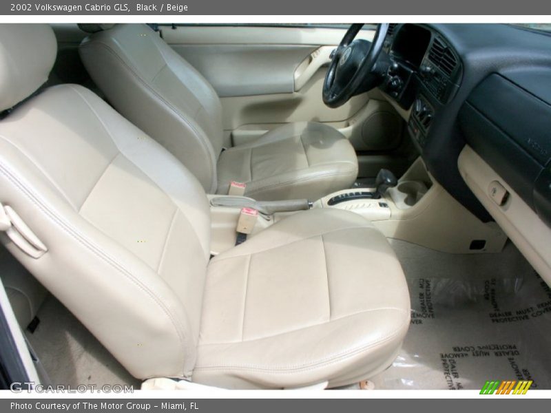 Black / Beige 2002 Volkswagen Cabrio GLS