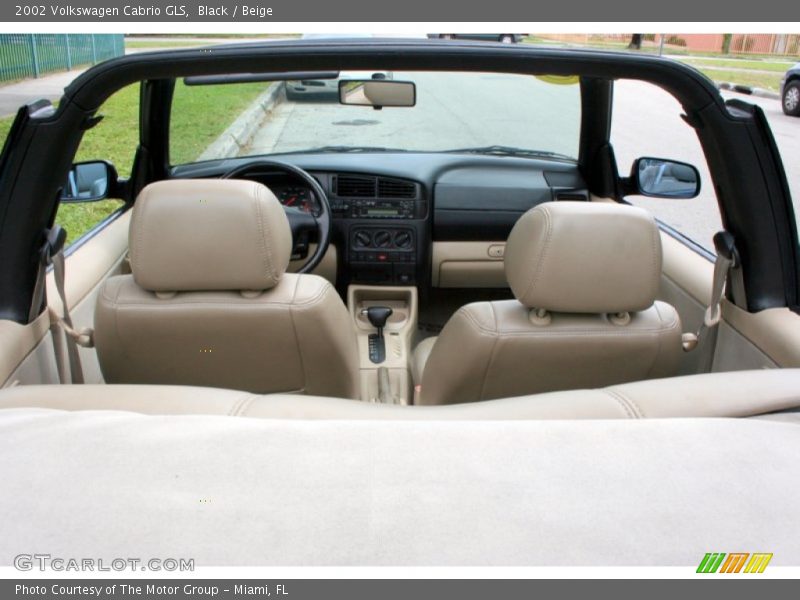 Black / Beige 2002 Volkswagen Cabrio GLS