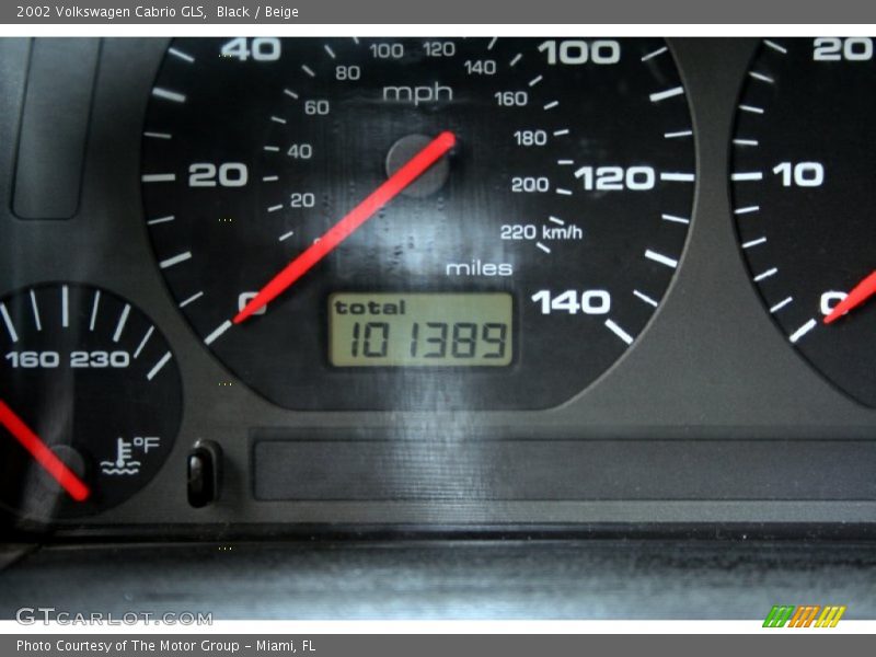 Black / Beige 2002 Volkswagen Cabrio GLS
